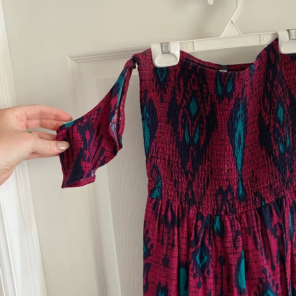 Women’s dress - Picture 5 of 5